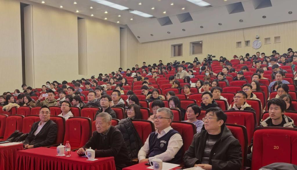 范滇元院士做客同济大学大师讲坛第七讲解读“磁约束核聚变和激光